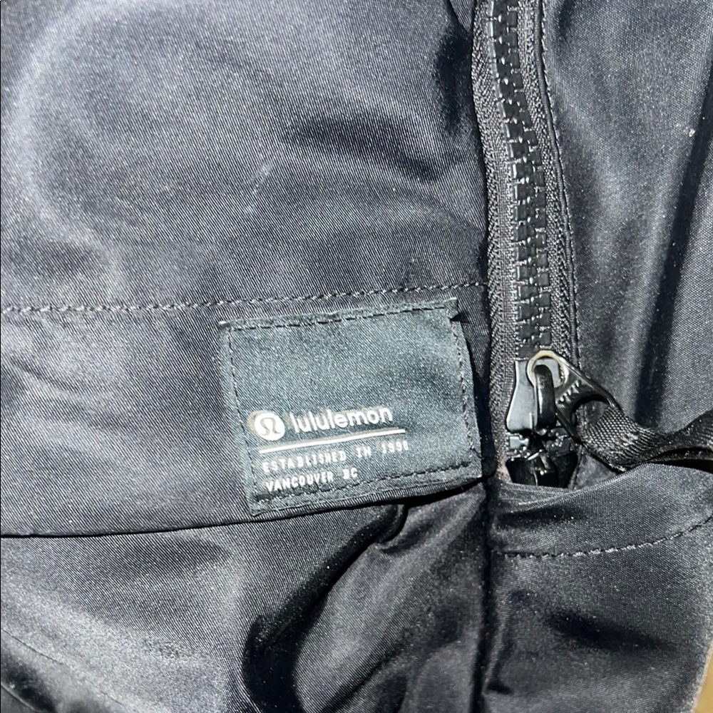 Lululemon backpack - Picture 3 of 16